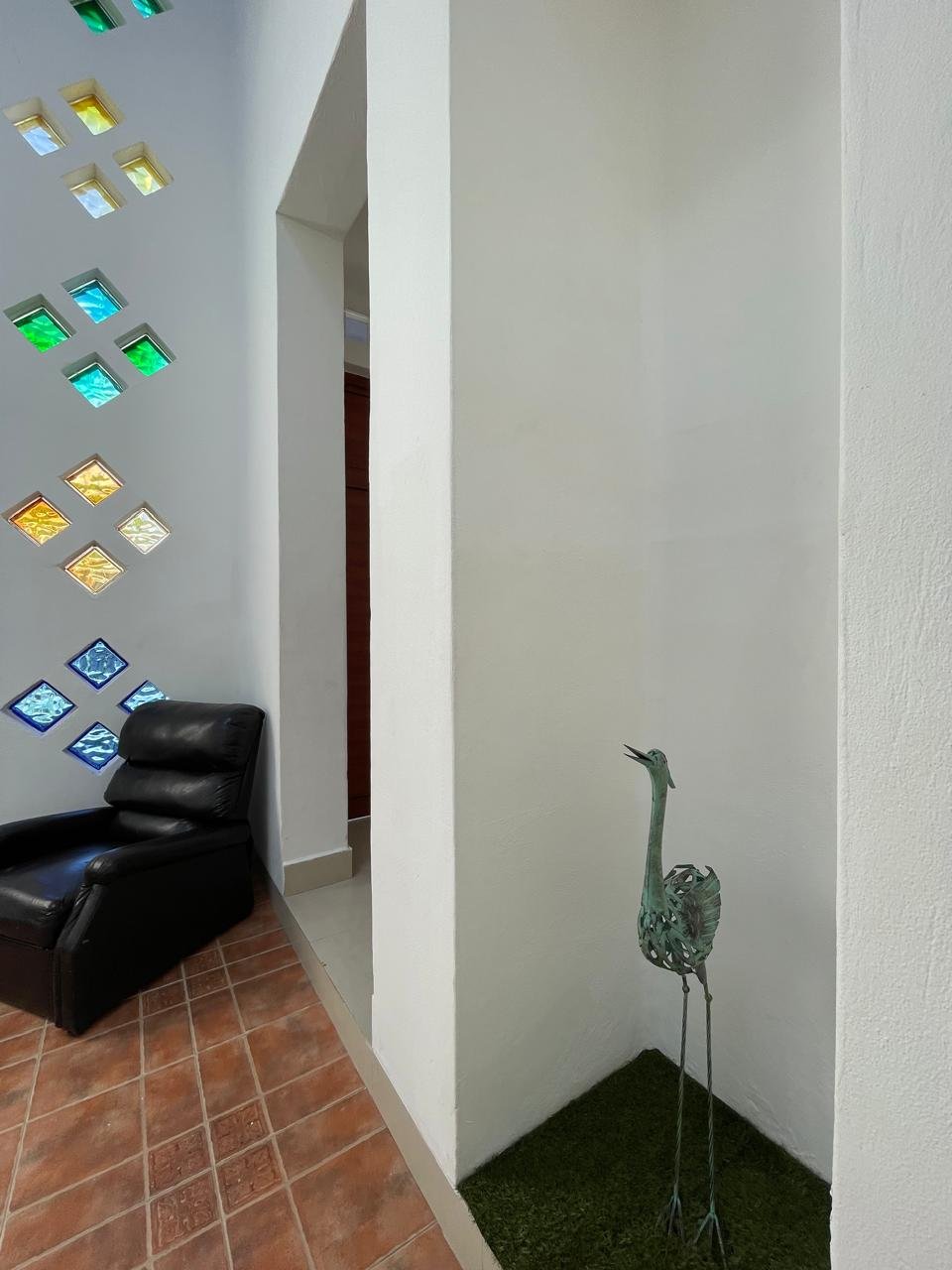 Luxury Pool House 15 min away from the Beach banner 4