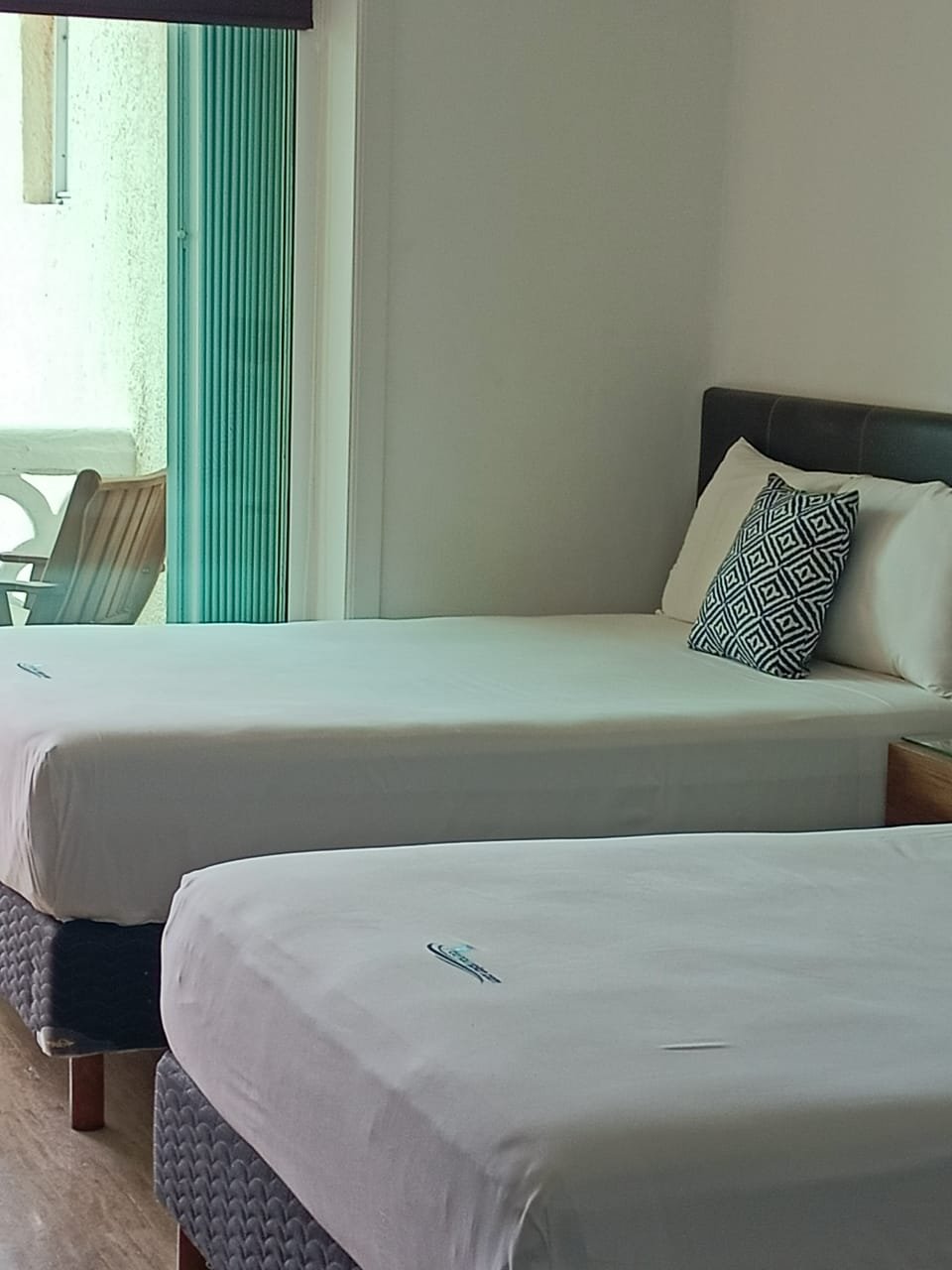 Beautiful room with sea view and pool 3512 banner 14