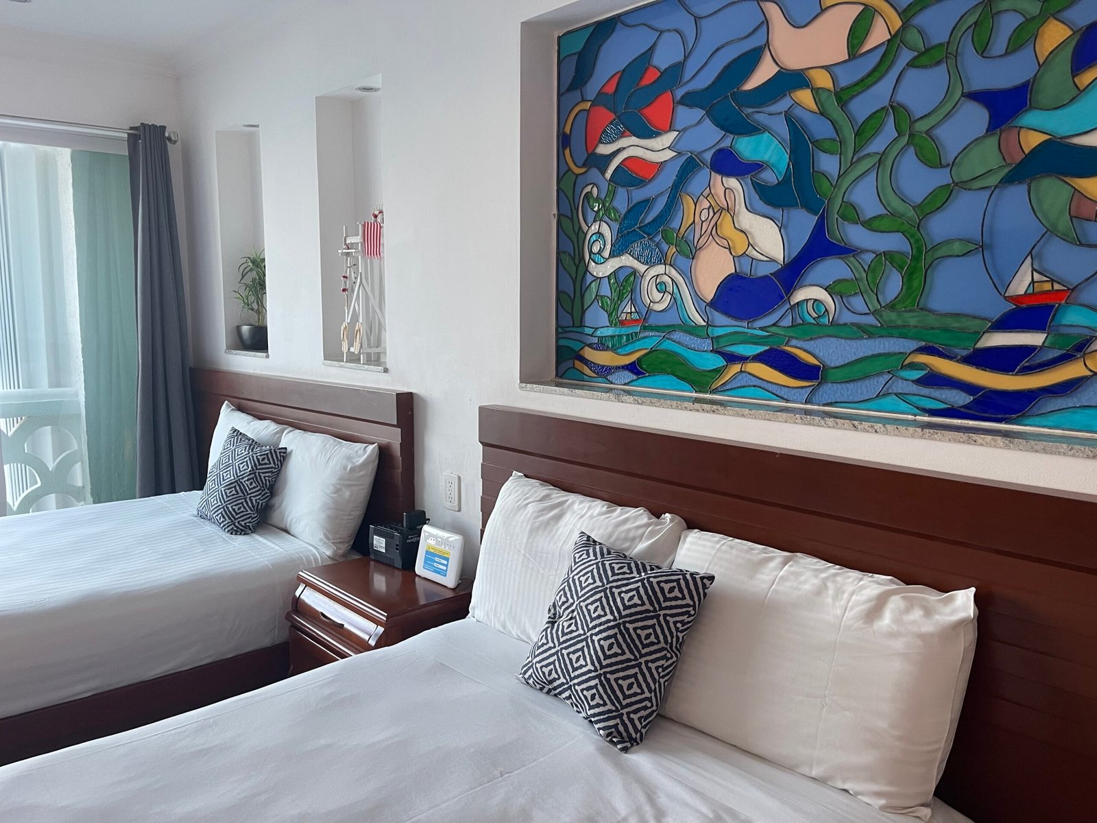 Beachfront studio, sea views. 2310 banner 0