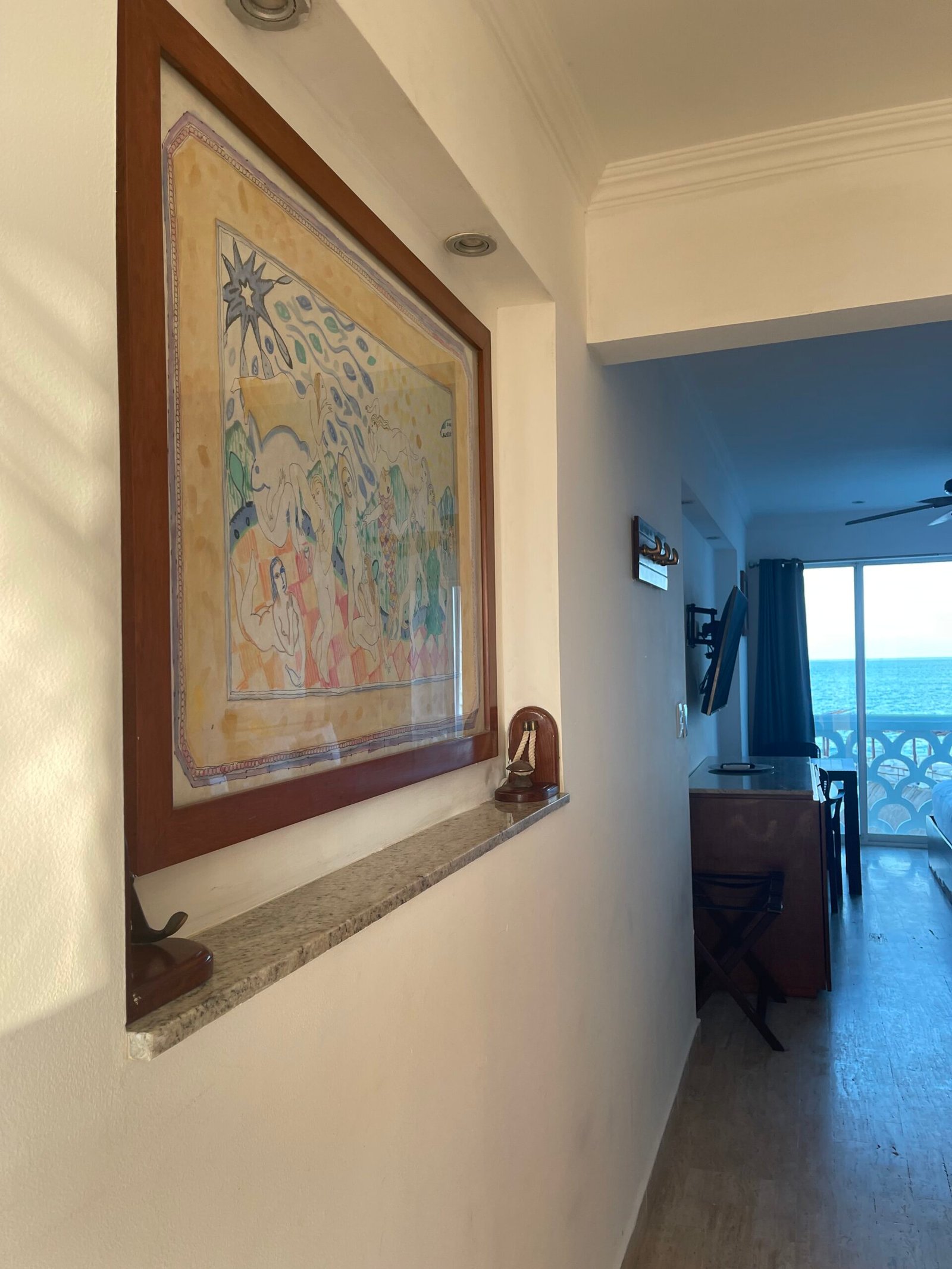 Beachfront studio, sea views. 2310 banner 7