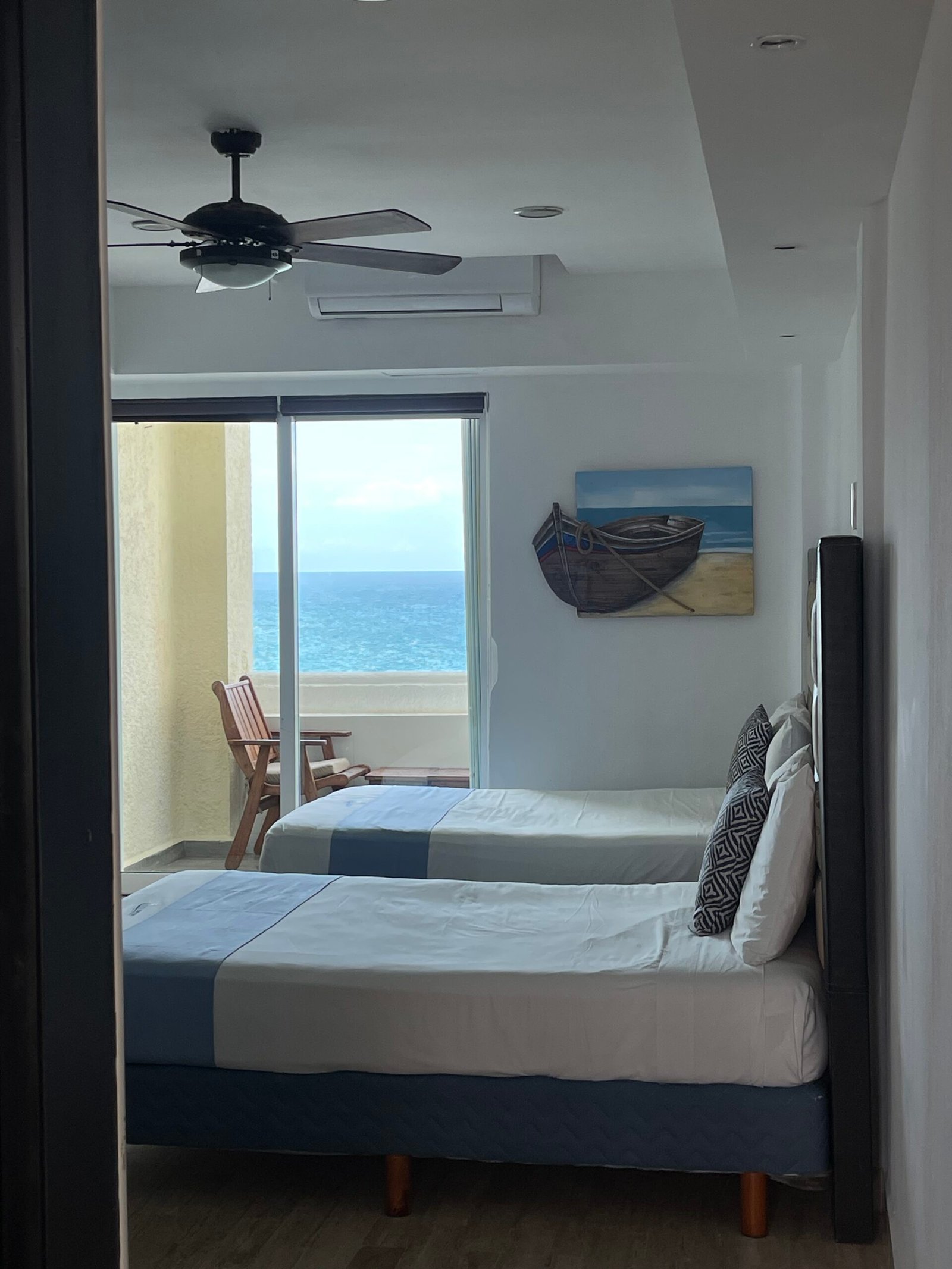 Beautiful room with sea view and pool3511 banner 2