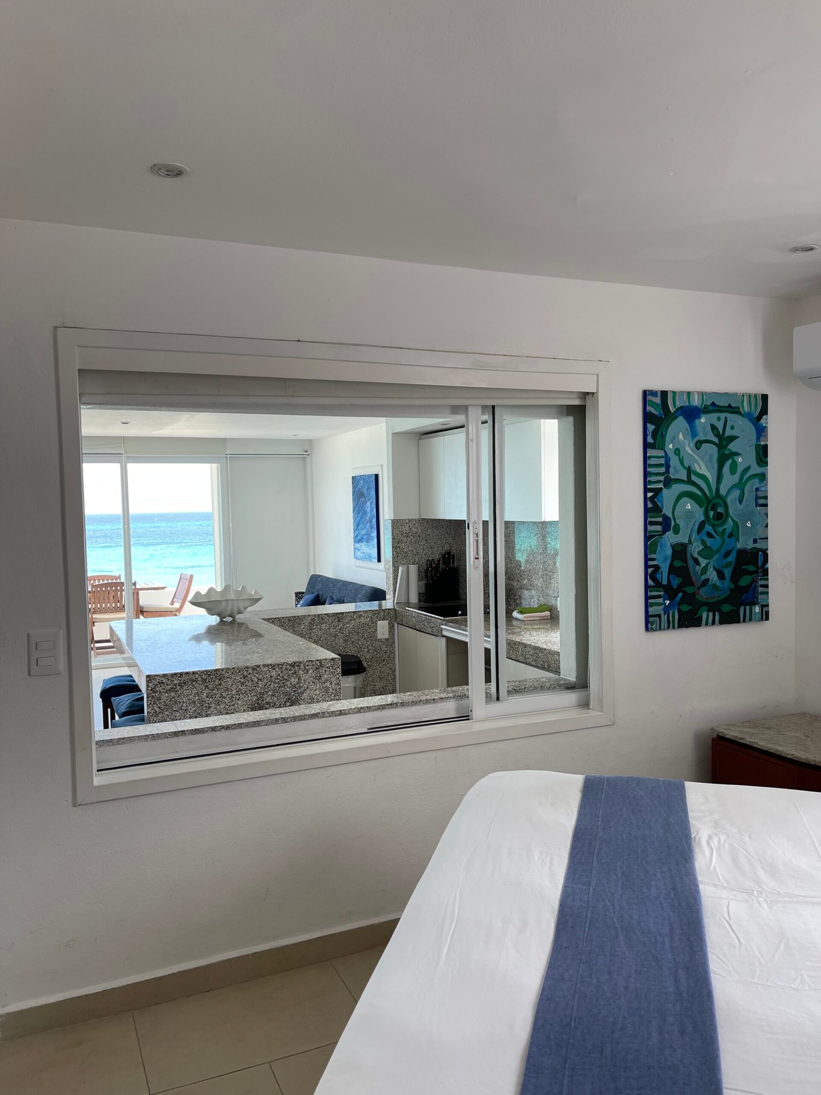 Newly remodel Luxury Suite. Ocean front4105 banner 1