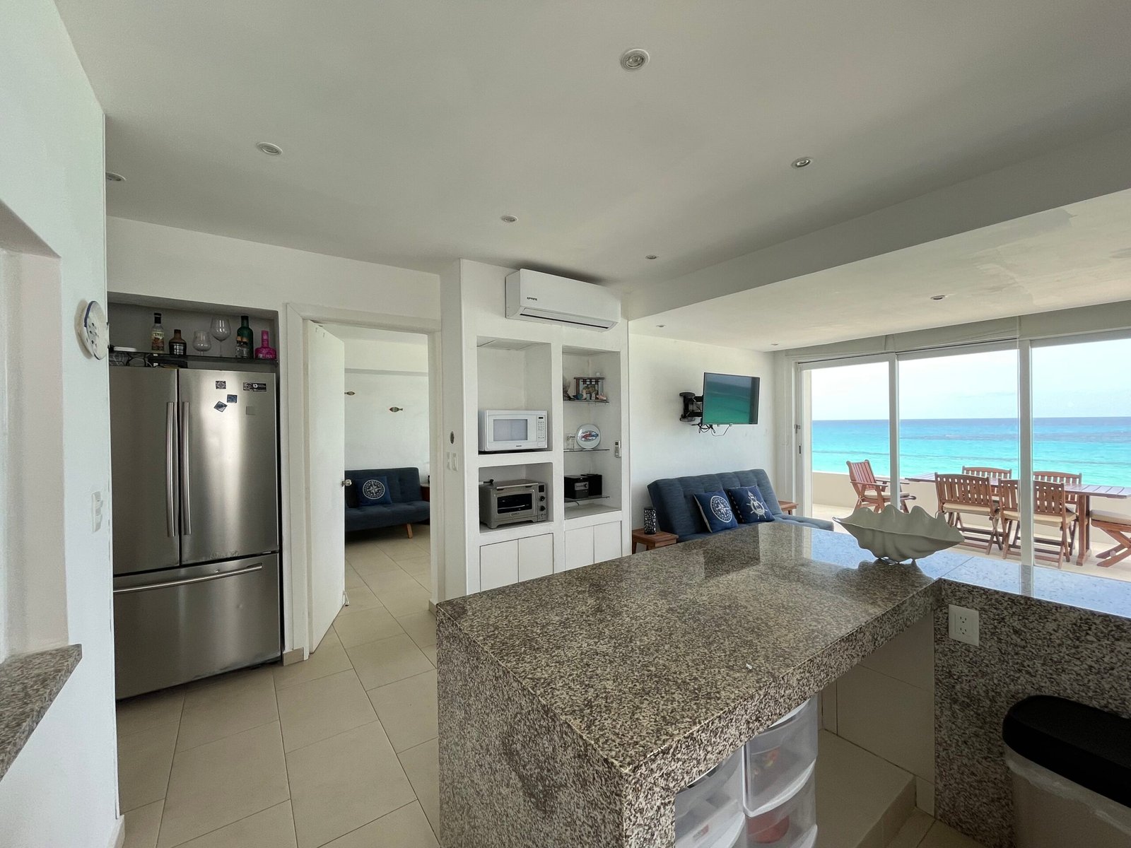 Newly remodel Luxury Suite. Ocean front4105 banner 22