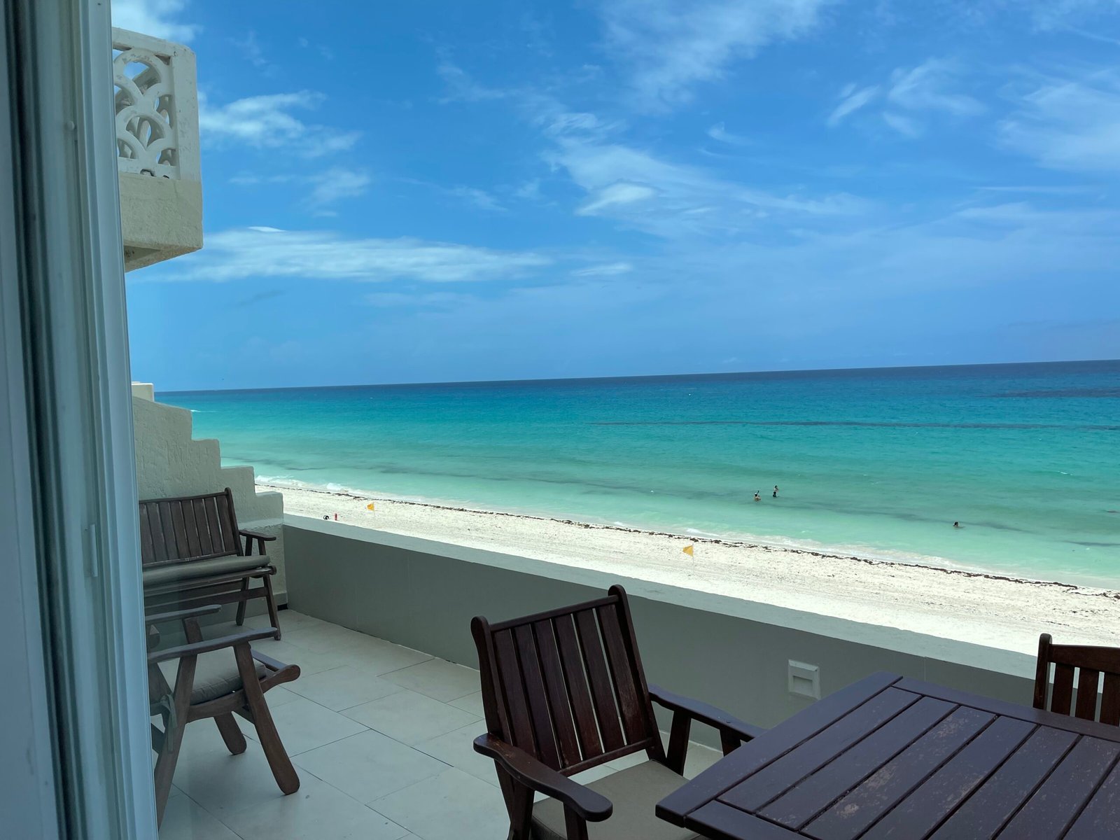 Newly remodel Luxury Suite. Ocean front4105 banner 12