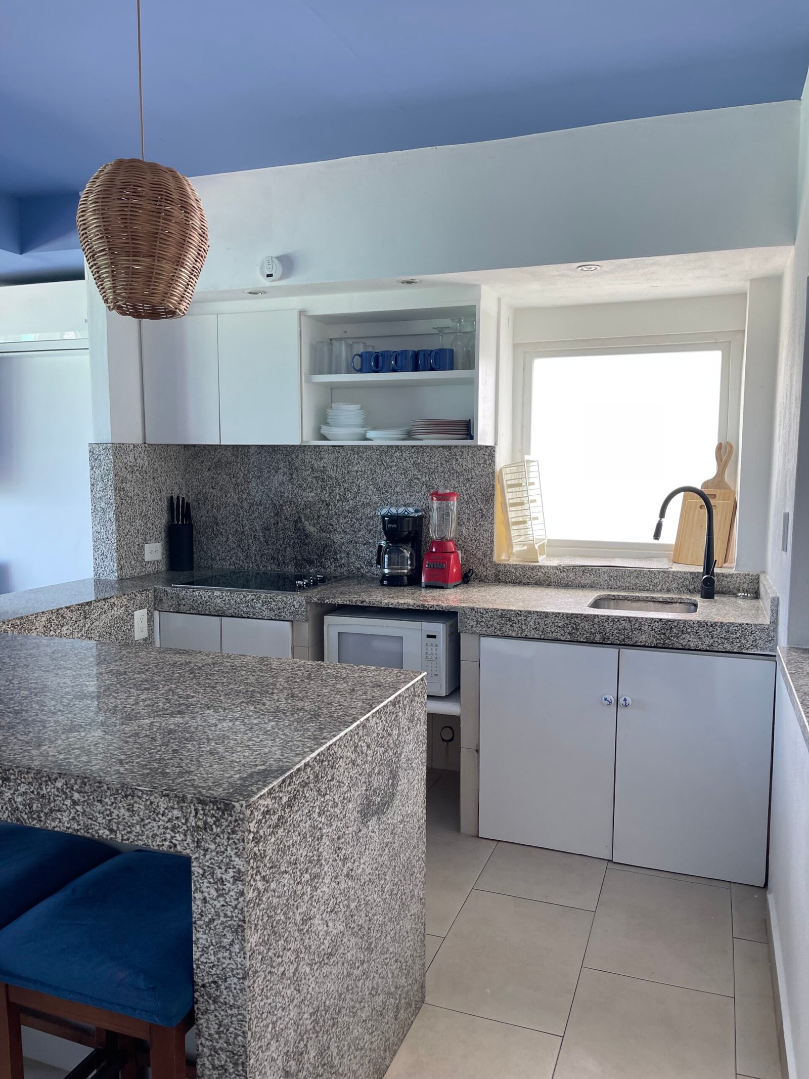 Newly remodel Luxury Suite. Ocean front4105 banner 45