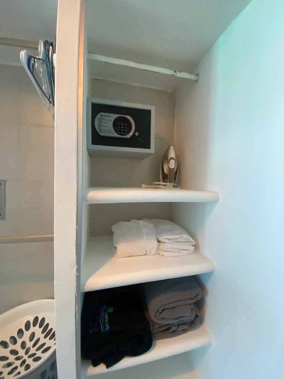 Newly remodel Luxury Suite. Ocean front4105 banner 24